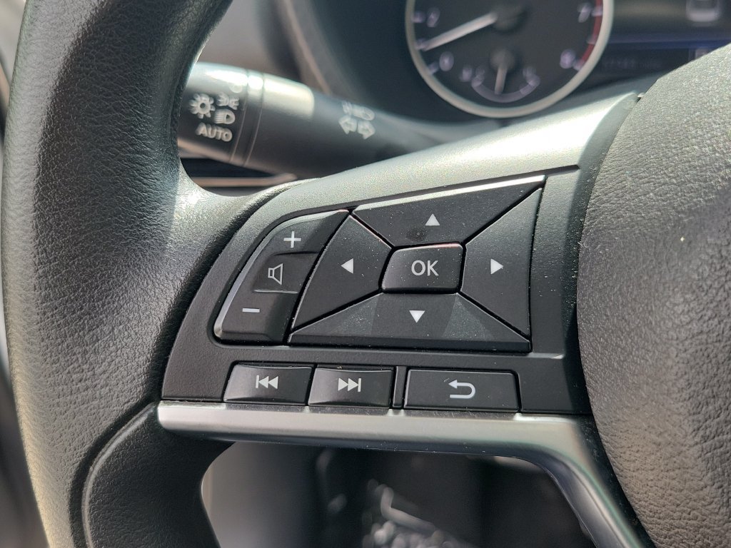 Used 2024 Nissan Sentra SV FWD image 30