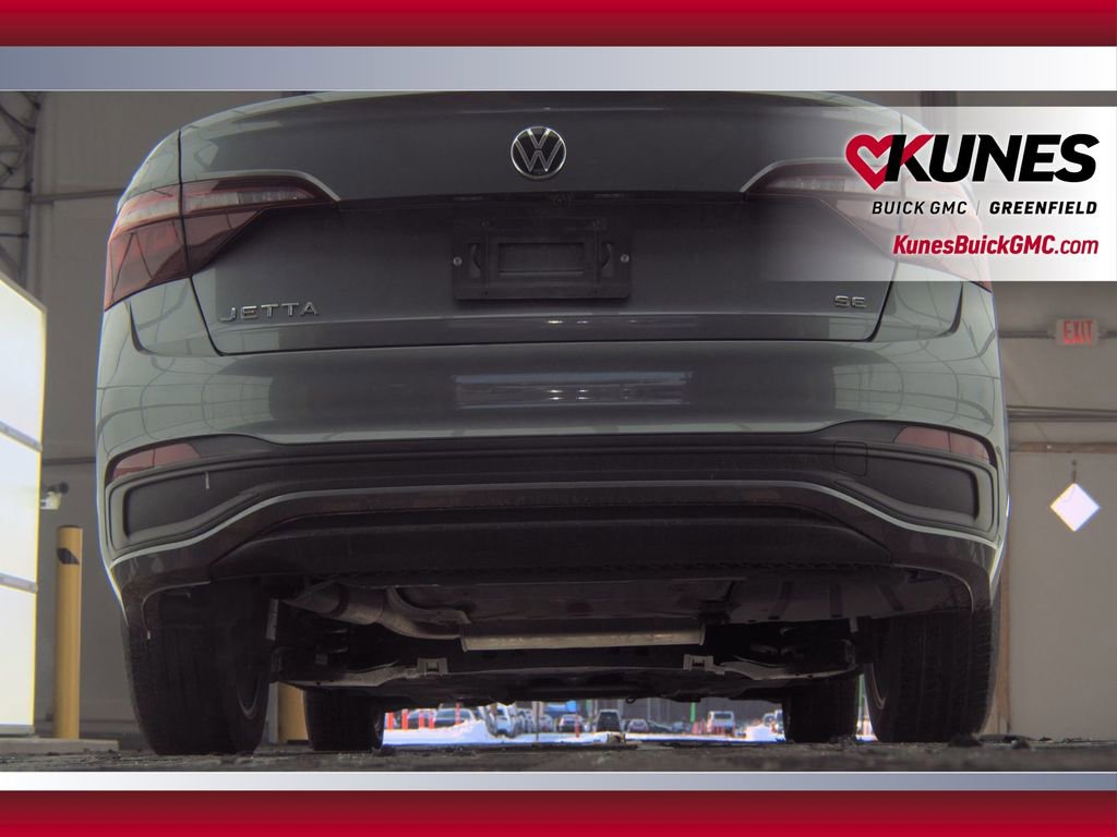 Used 2024 Volkswagen Jetta SE FWD image 8