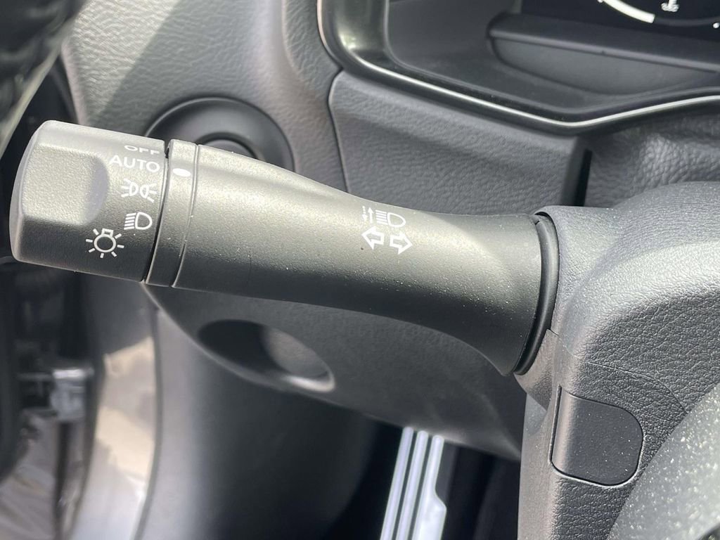 Used 2025 Nissan Z Sport w/ Floor Mat Package image 20