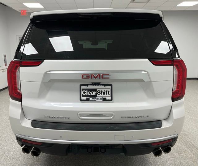 Used 2024 GMC Yukon XL Denali w/ Advanced Technology Package AWD/4WD image 9
