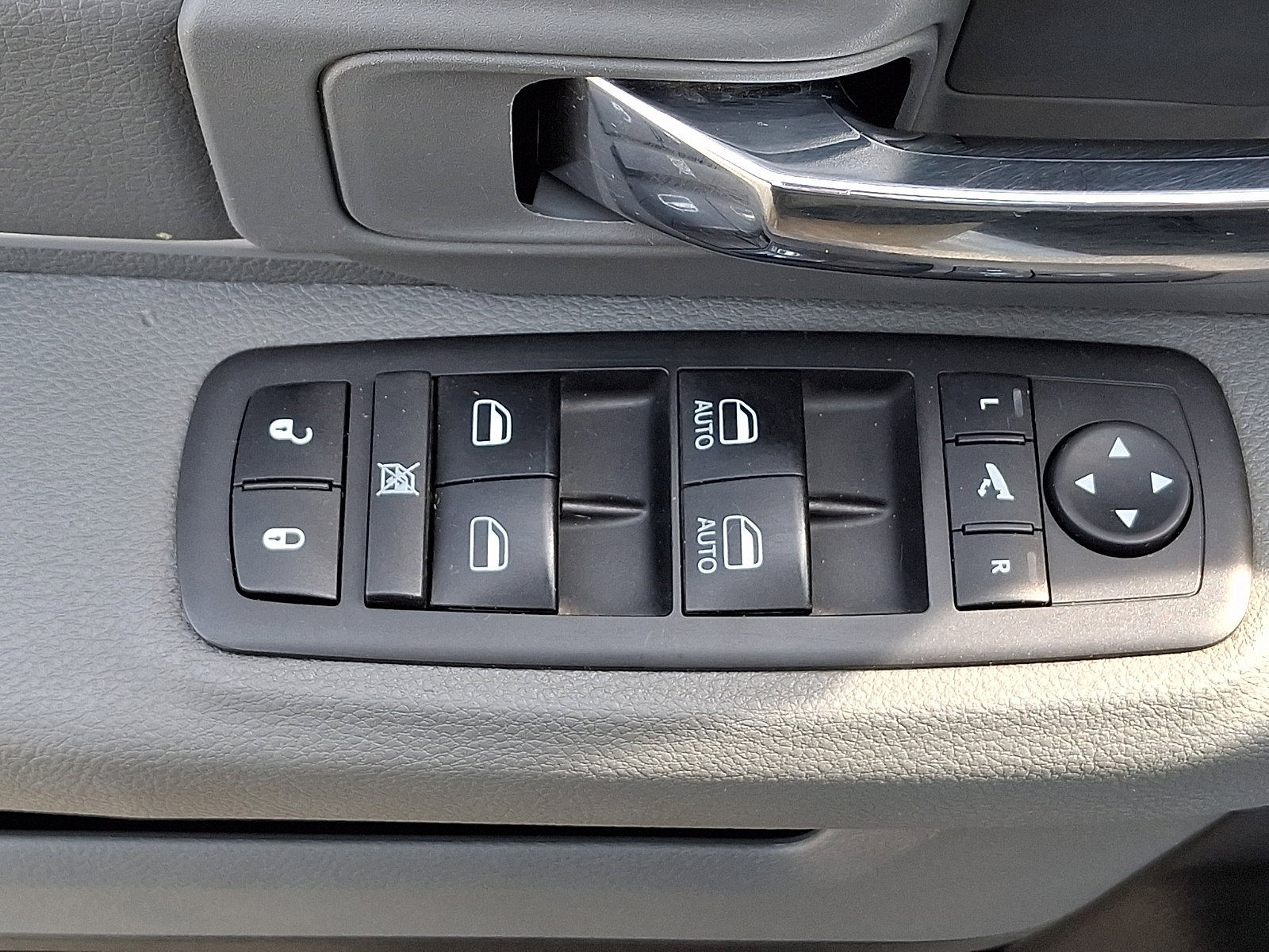 Used 2019 RAM 1500 Big Horn image 25