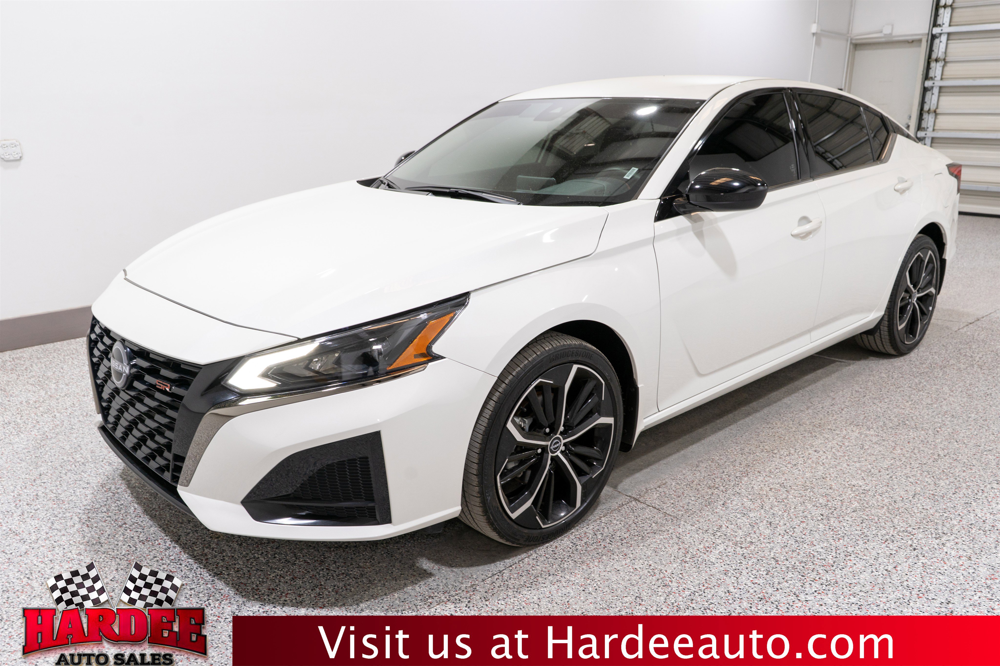 Used 2025 Nissan Altima 2.5 SR video 2