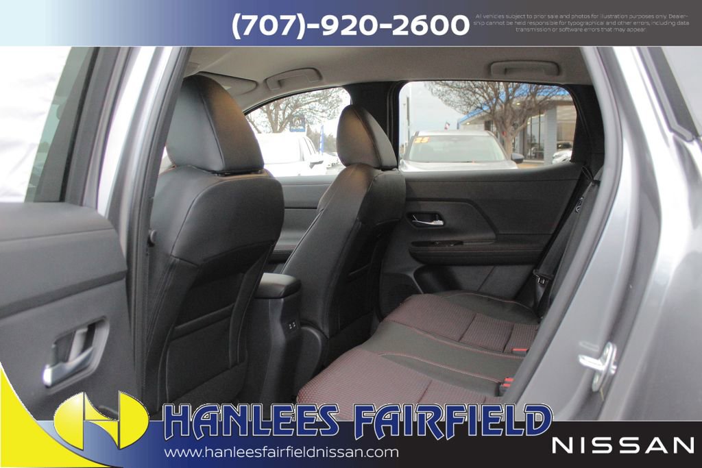 New 2025 Nissan Kicks SR FWD image 11