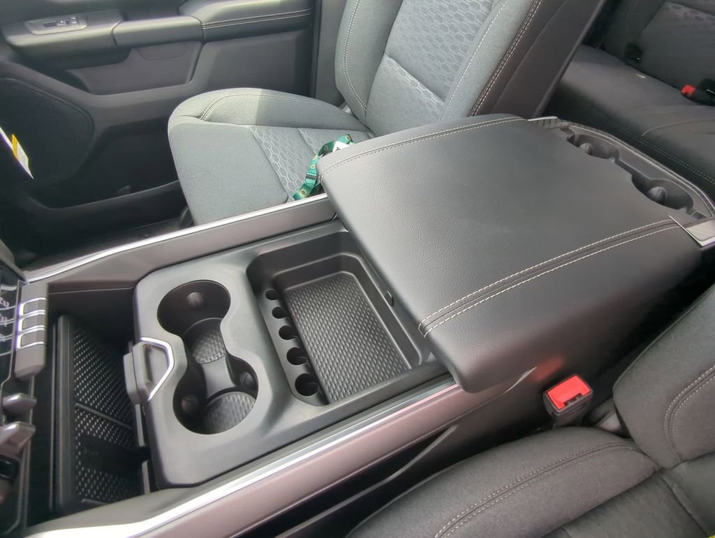 New 2026 RAM 1500 4x4 Crew Cab image 22