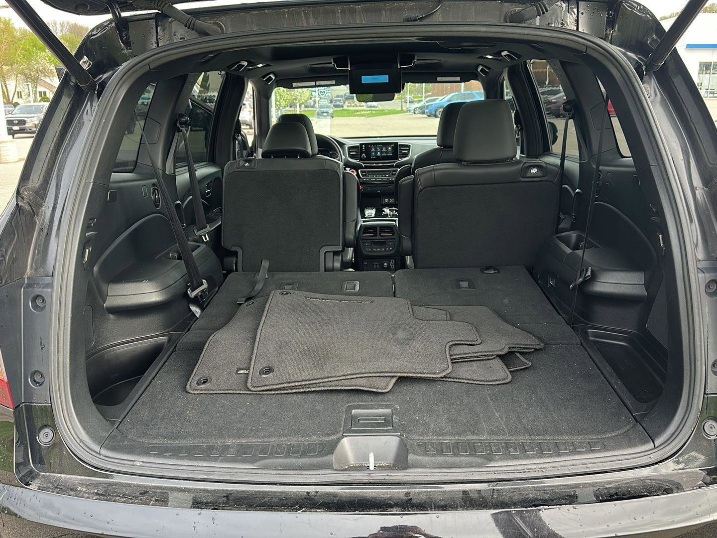 Used 2022 Honda Pilot Black Edition image 32