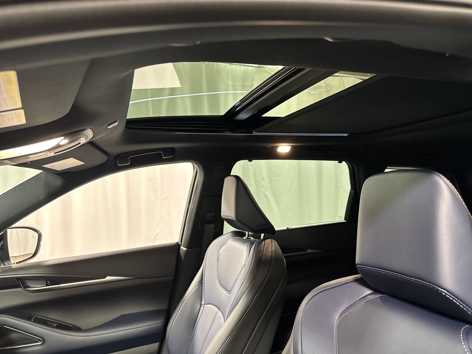 Certified 2026 INFINITI QX60 Sport w/ Dark Cargo Package AWD/4WD image 28