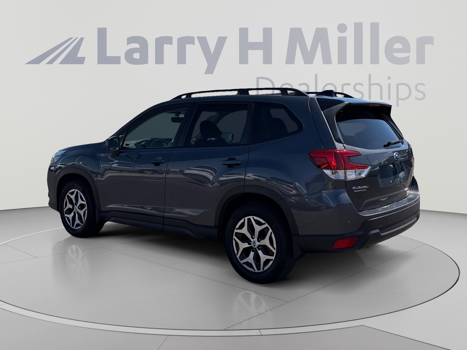 Used 2024 Subaru Forester Premium AWD/4WD image 3