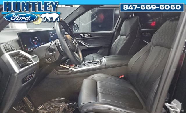 Used 2023 BMW X7 xDrive40i w/ Executive Package image 6