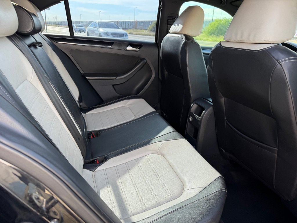 Used 2015 Volkswagen Jetta Sport FWD image 19