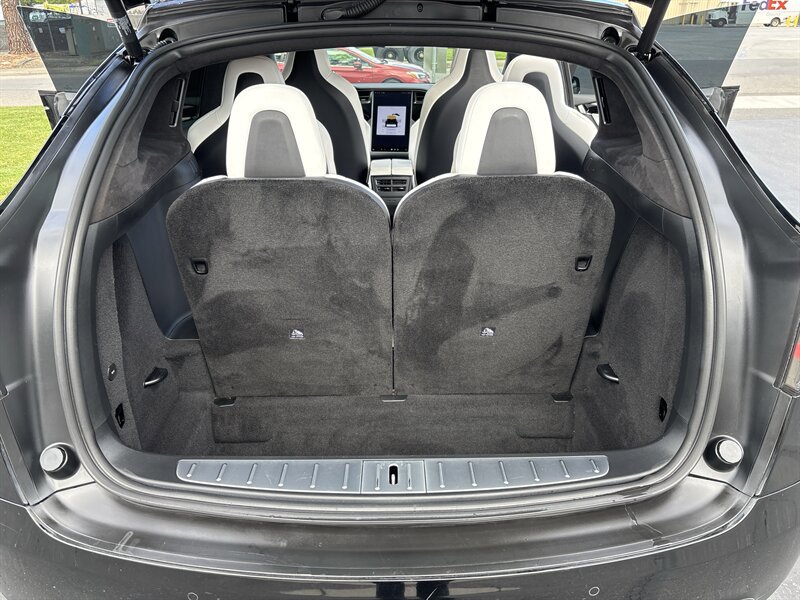Used 2018 Tesla Model X 75D AWD/4WD image 33