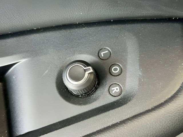 Used 2024 Jeep Grand Cherokee Limited image 19