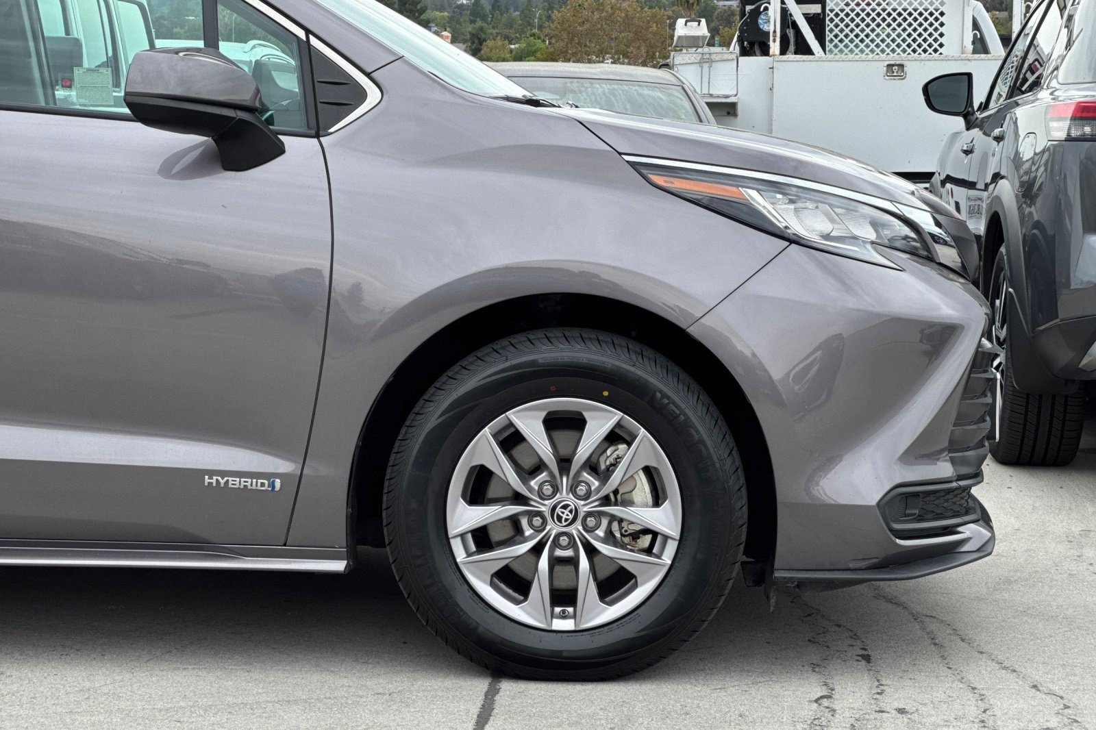Certified 2021 Toyota Sienna LE FWD image 36