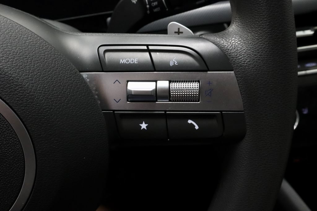 Certified 2025 Hyundai Sonata SEL FWD image 31