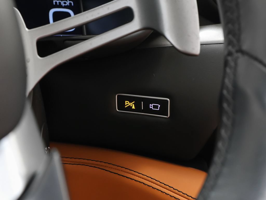 Certified 2019 Ferrari Portofino RWD image 55