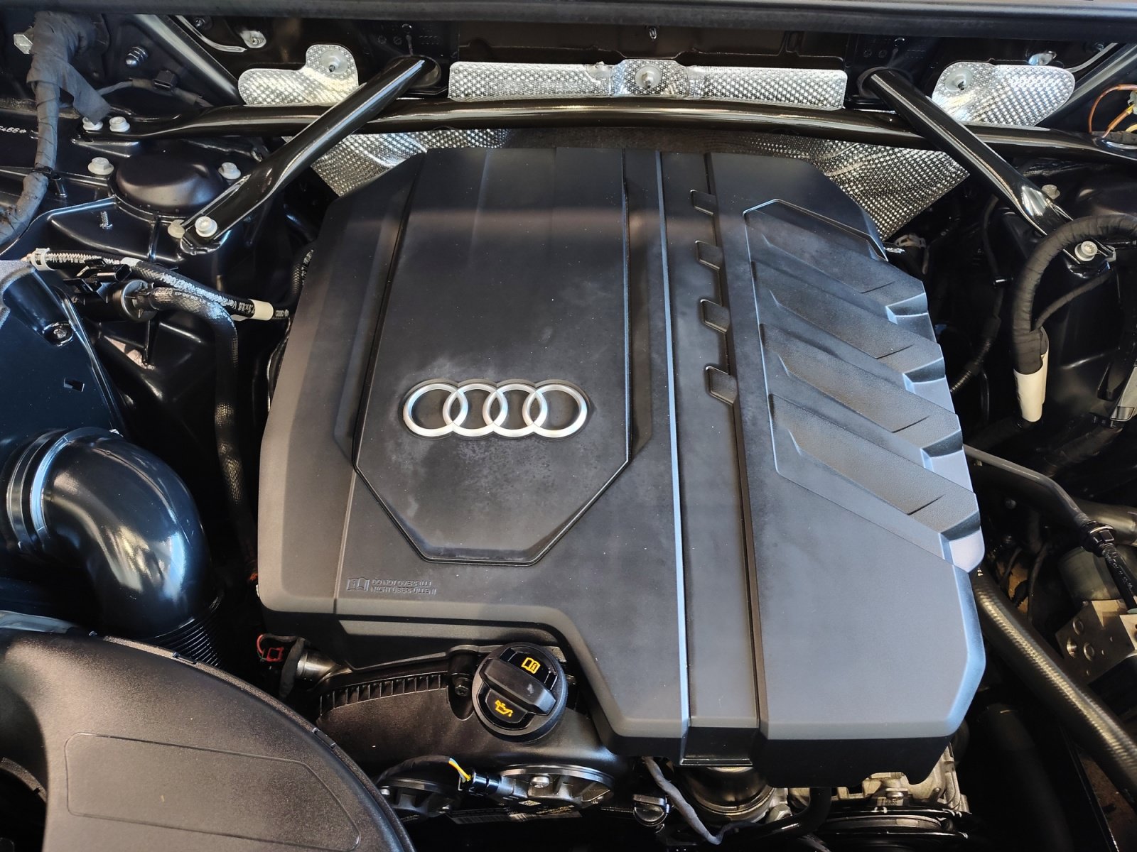 Used 2021 Audi Q5 2.0T Premium Plus w/ Premium Plus Package AWD/4WD image 30