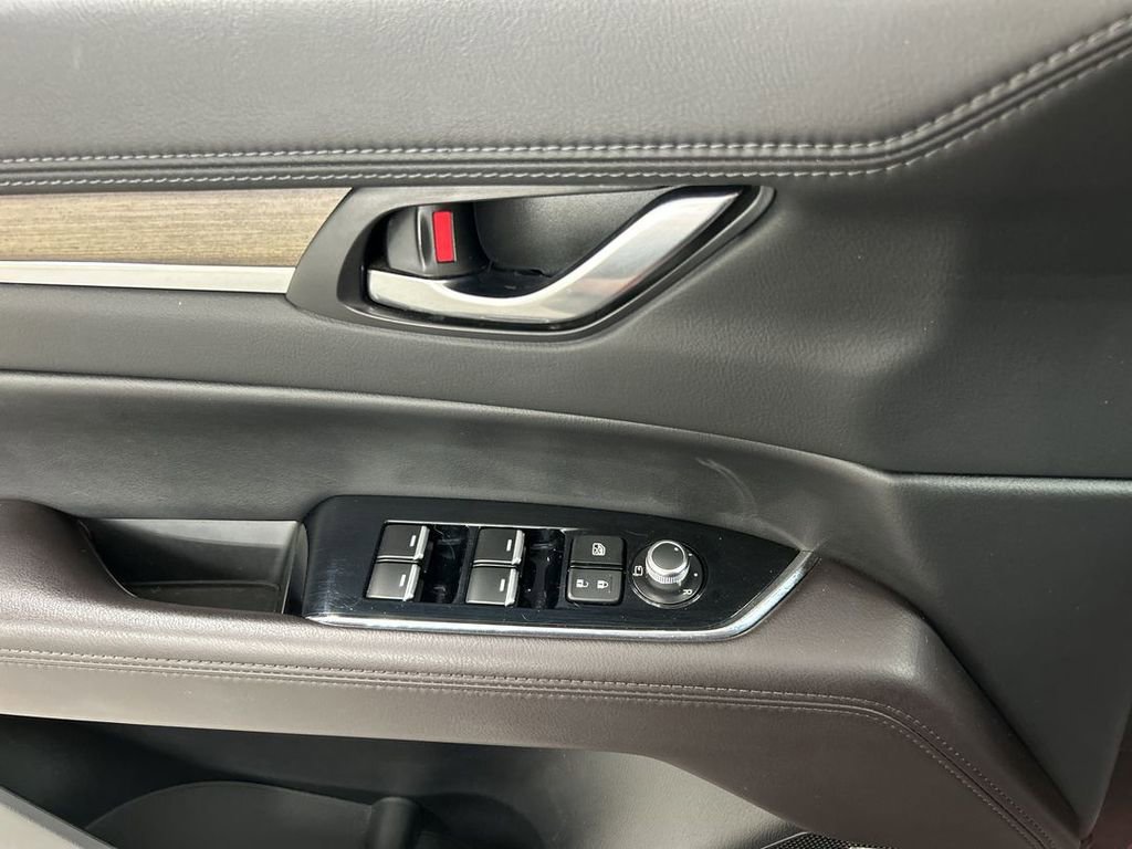 Used 2019 MAZDA CX-5 Signature image 11