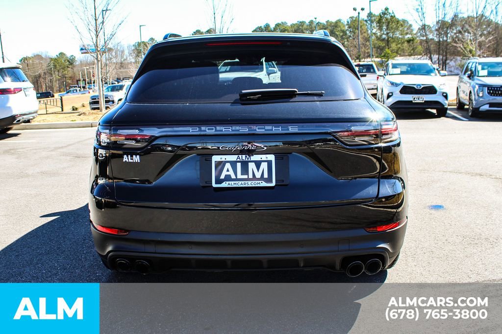 Used 2023 Porsche Cayenne S Platinum w/ Premium Package Plus image 10