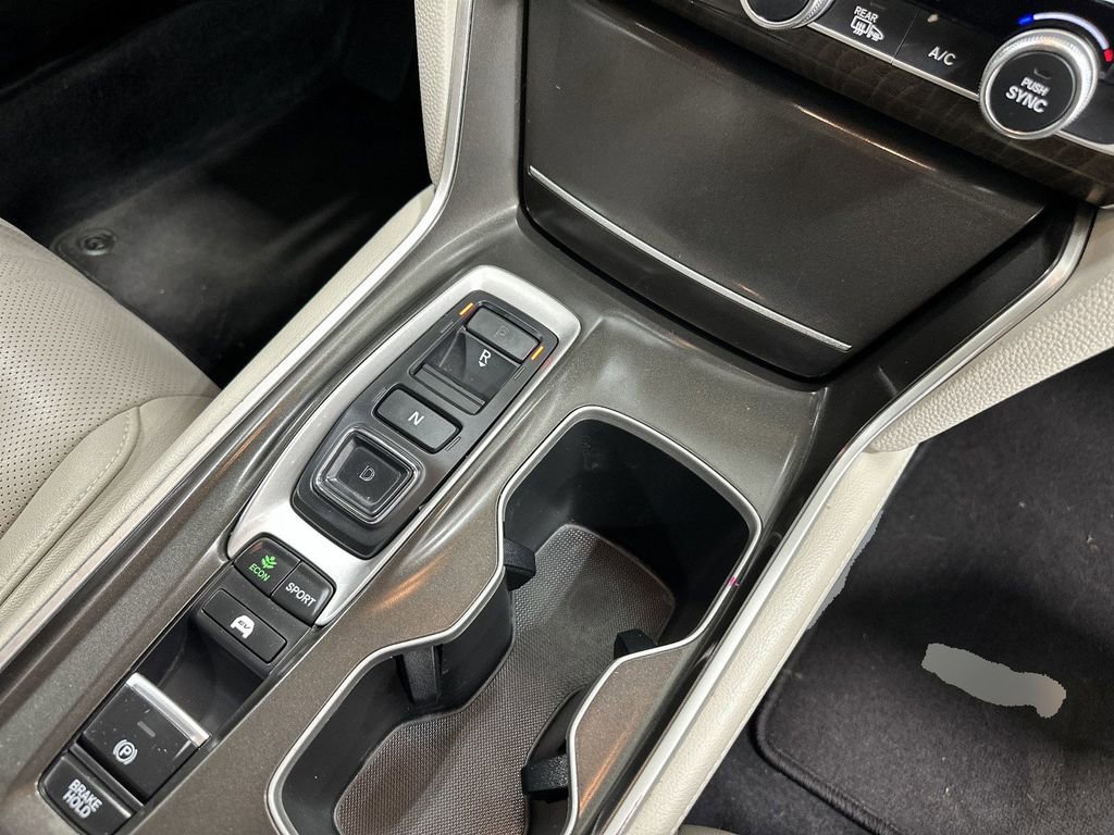 Used 2019 Honda Accord Touring image 20