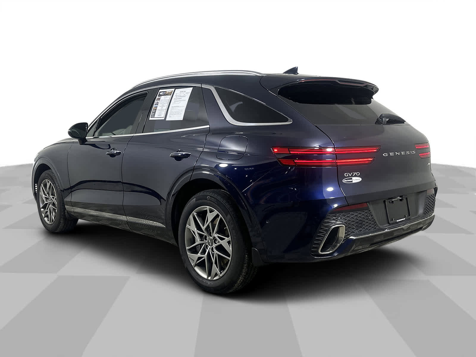 Used 2023 Genesis GV70 2.5T w/ Advanced Package image 5