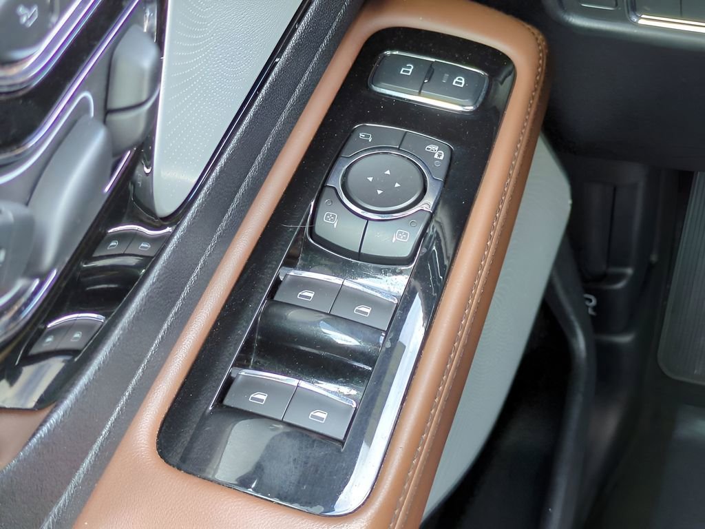 Used 2023 Lincoln Aviator Reserve w/ Equipment Group 201A image 25