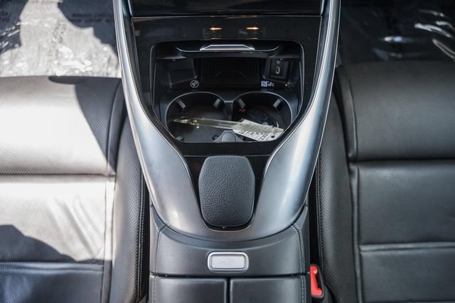 Used 2022 Mercedes-Benz SL 55 AMG 4MATIC w/ Driver Assistance Package image 31