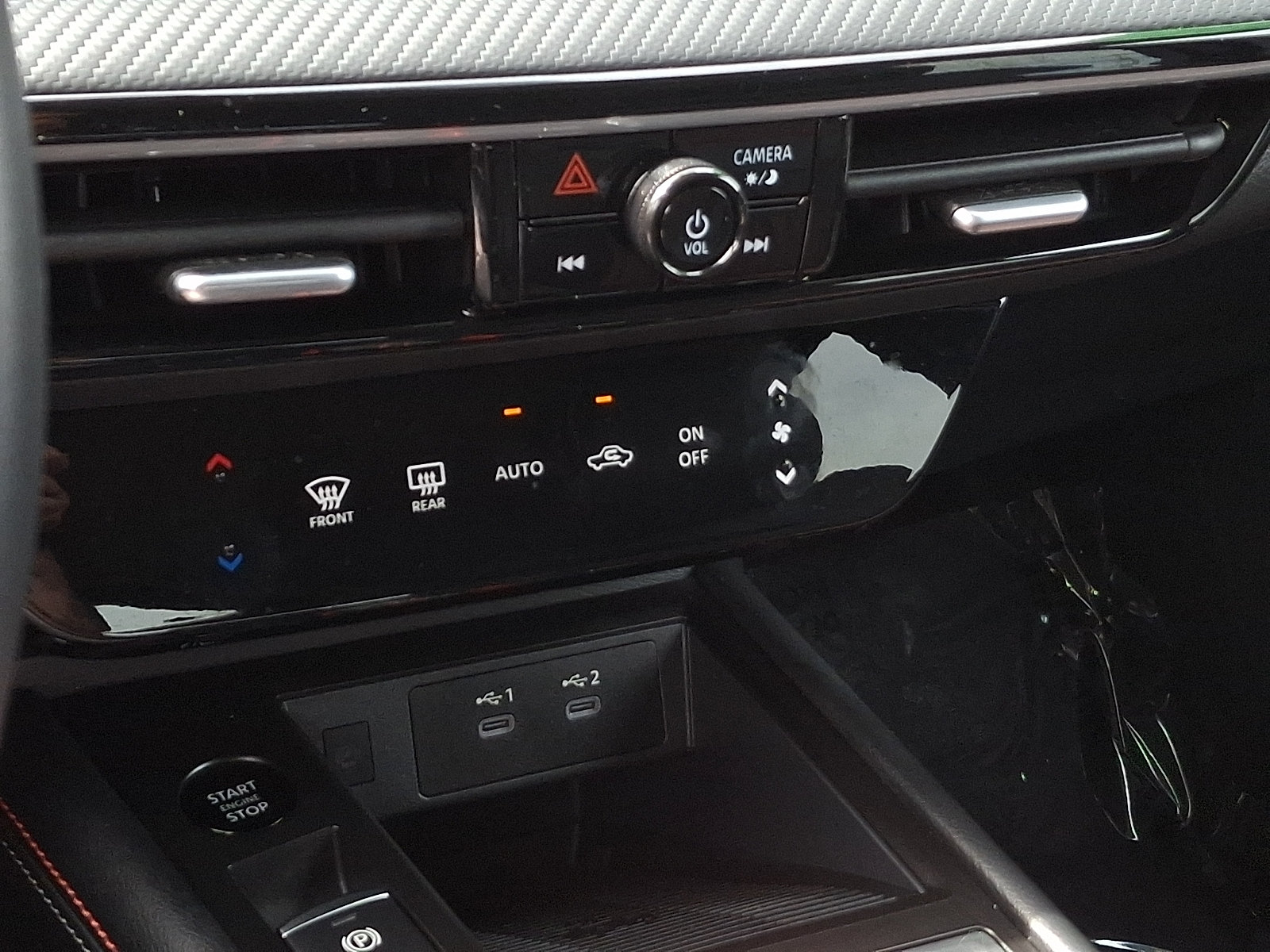 Used 2025 Nissan Kicks SR AWD/4WD image 16