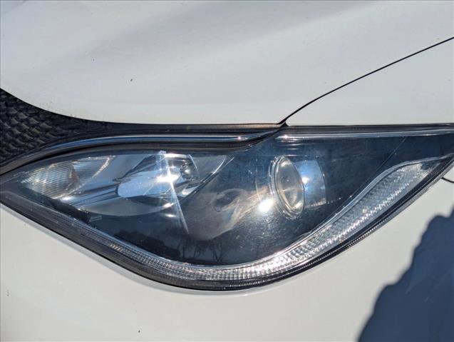 Used 2018 Chrysler Pacifica Limited image 2