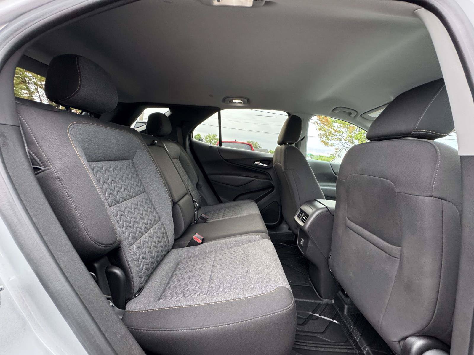 Used 2022 Chevrolet Equinox LT AWD/4WD image 11