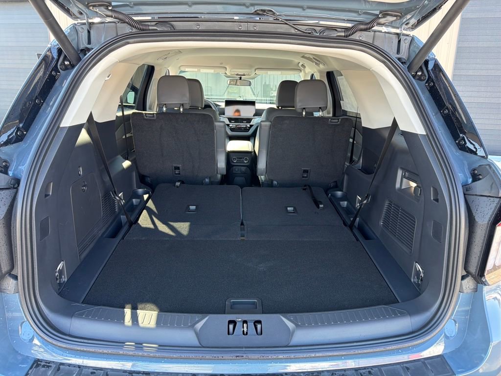 New 2026 Ford Explorer Active image 16