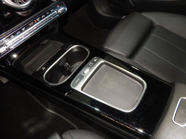 Used 2025 Mercedes-Benz CLA 250 4MATIC image 28