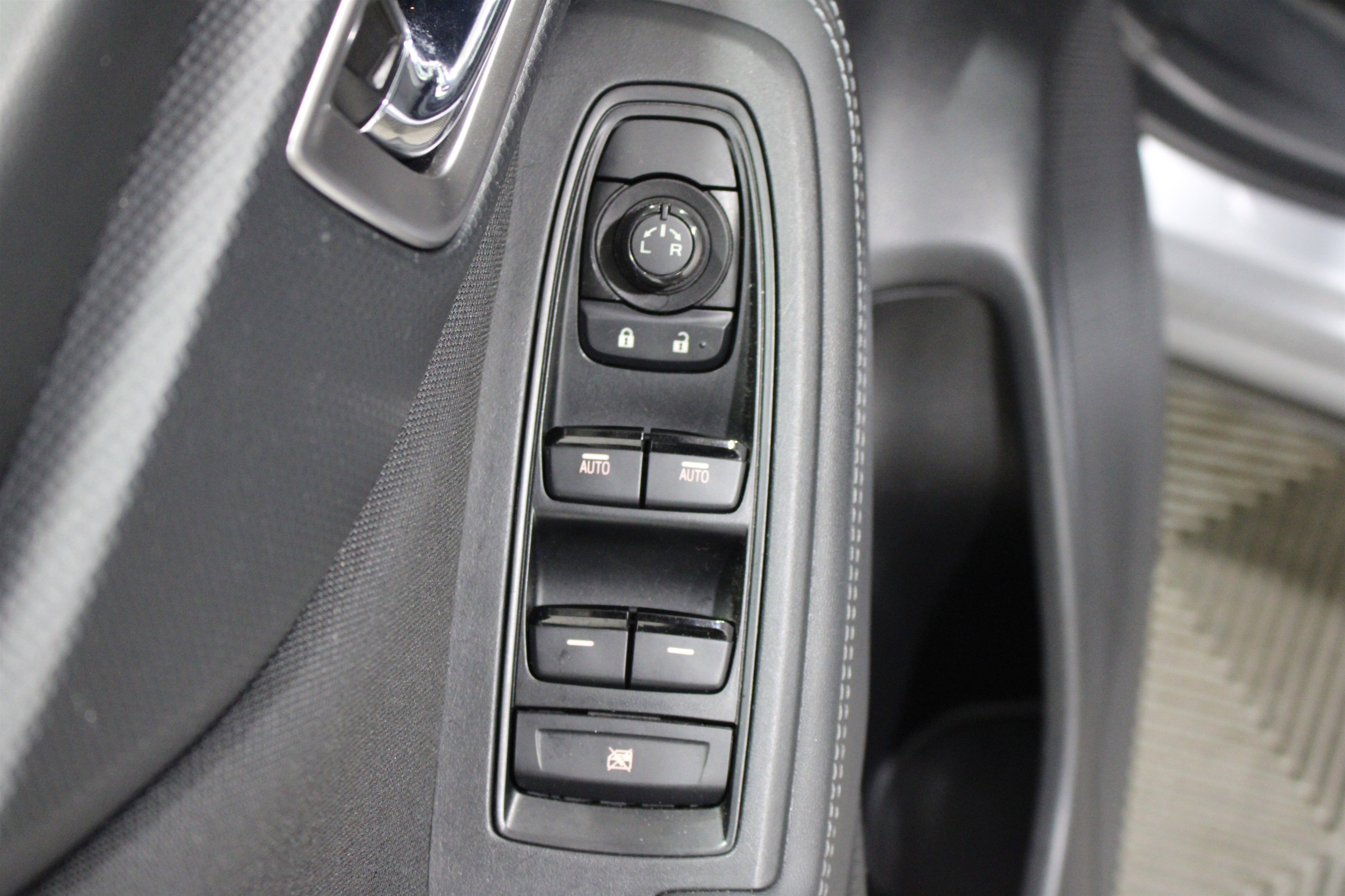 Used 2022 Subaru Forester Premium AWD/4WD image 7