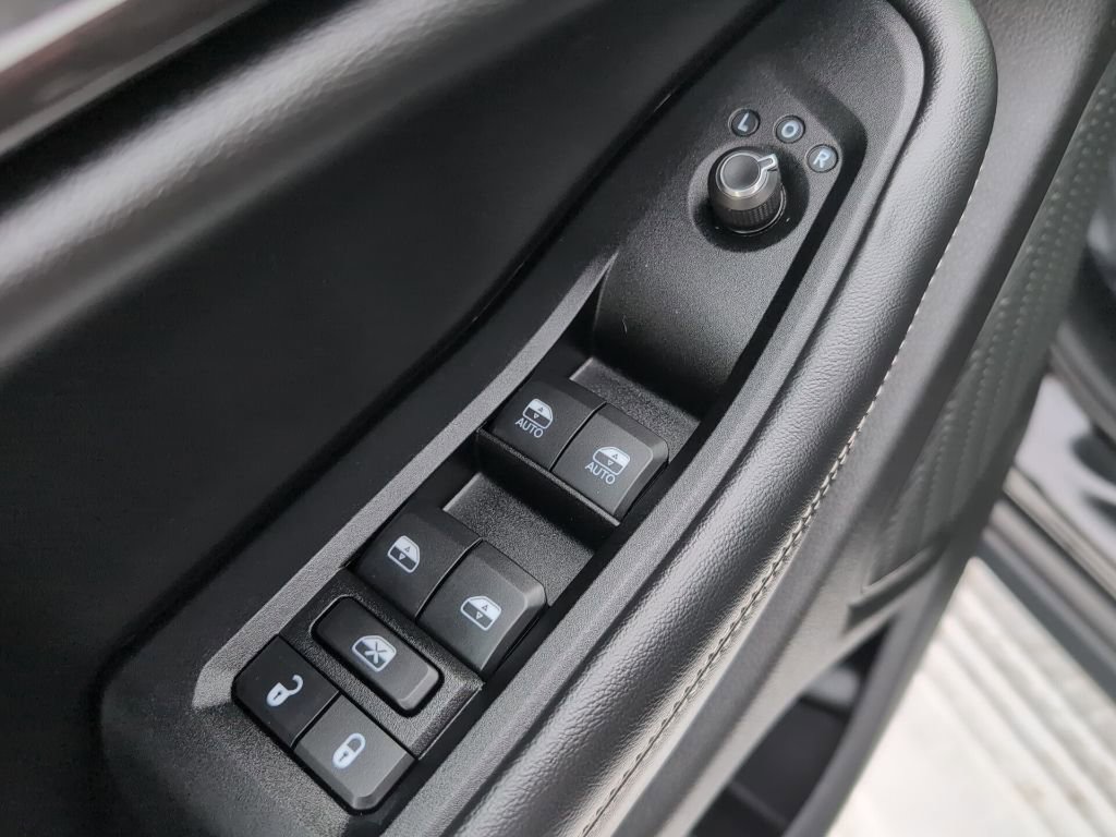 Used 2023 Jeep Grand Cherokee Altitude image 23