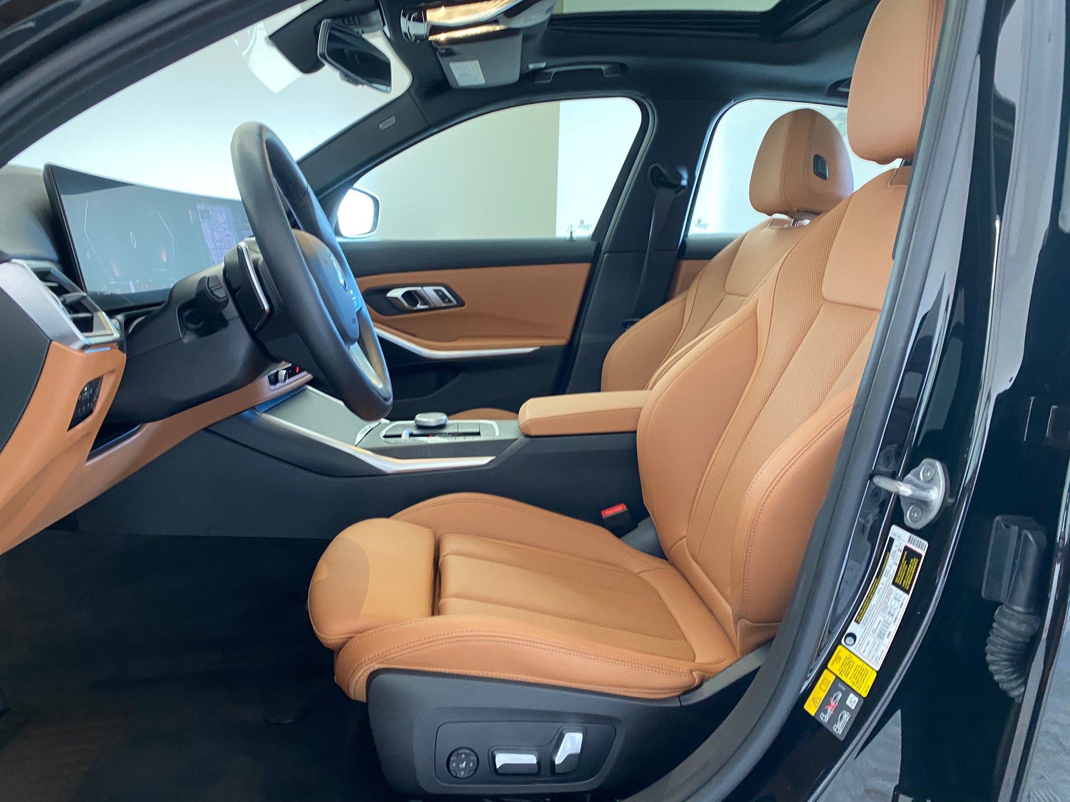 Certified 2023 BMW 330e xDrive w/ Driving Assistance Package image 4