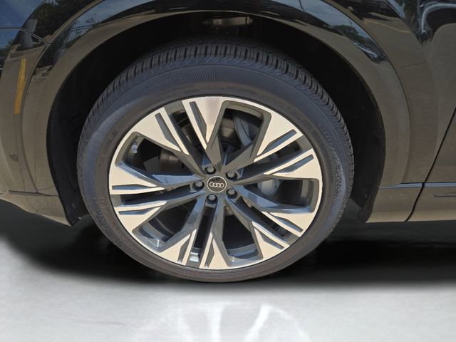 New 2026 Audi Q8 Premium Plus AWD/4WD image 29