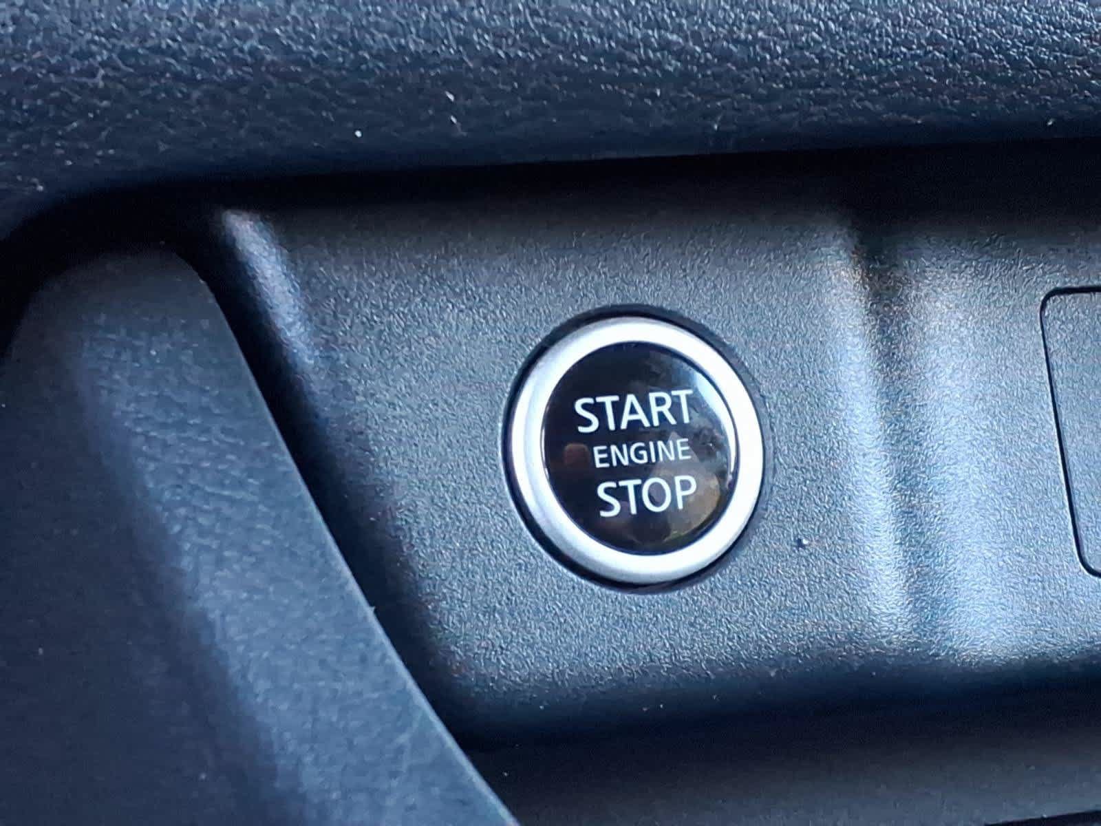 Used 2023 Nissan Rogue SV FWD image 24