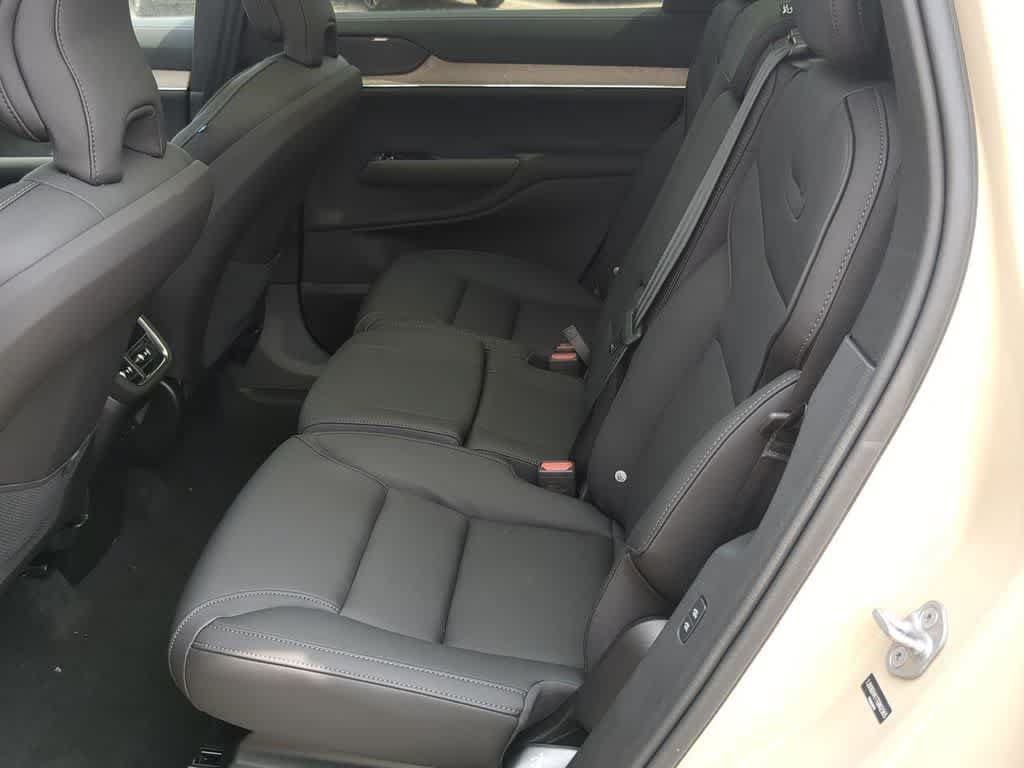 New 2026 Volvo EX90 Plus AWD/4WD image 18