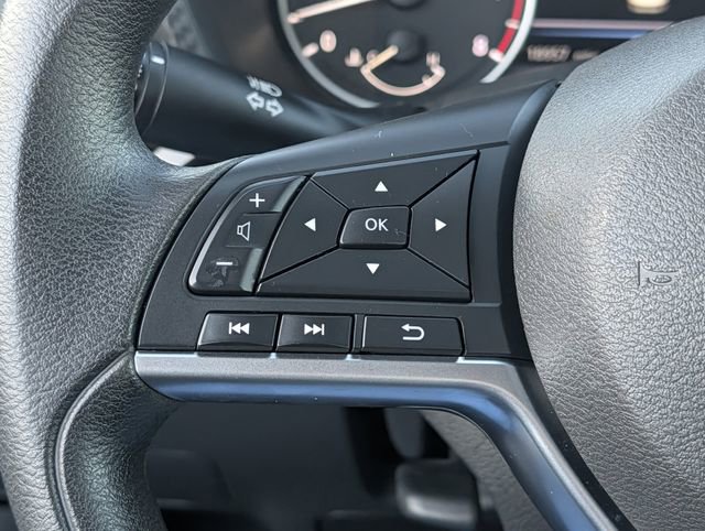 Used 2025 Nissan Sentra SV image 22