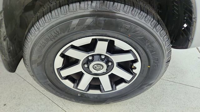 Used 2022 Toyota 4Runner TRD Off-Road image 53