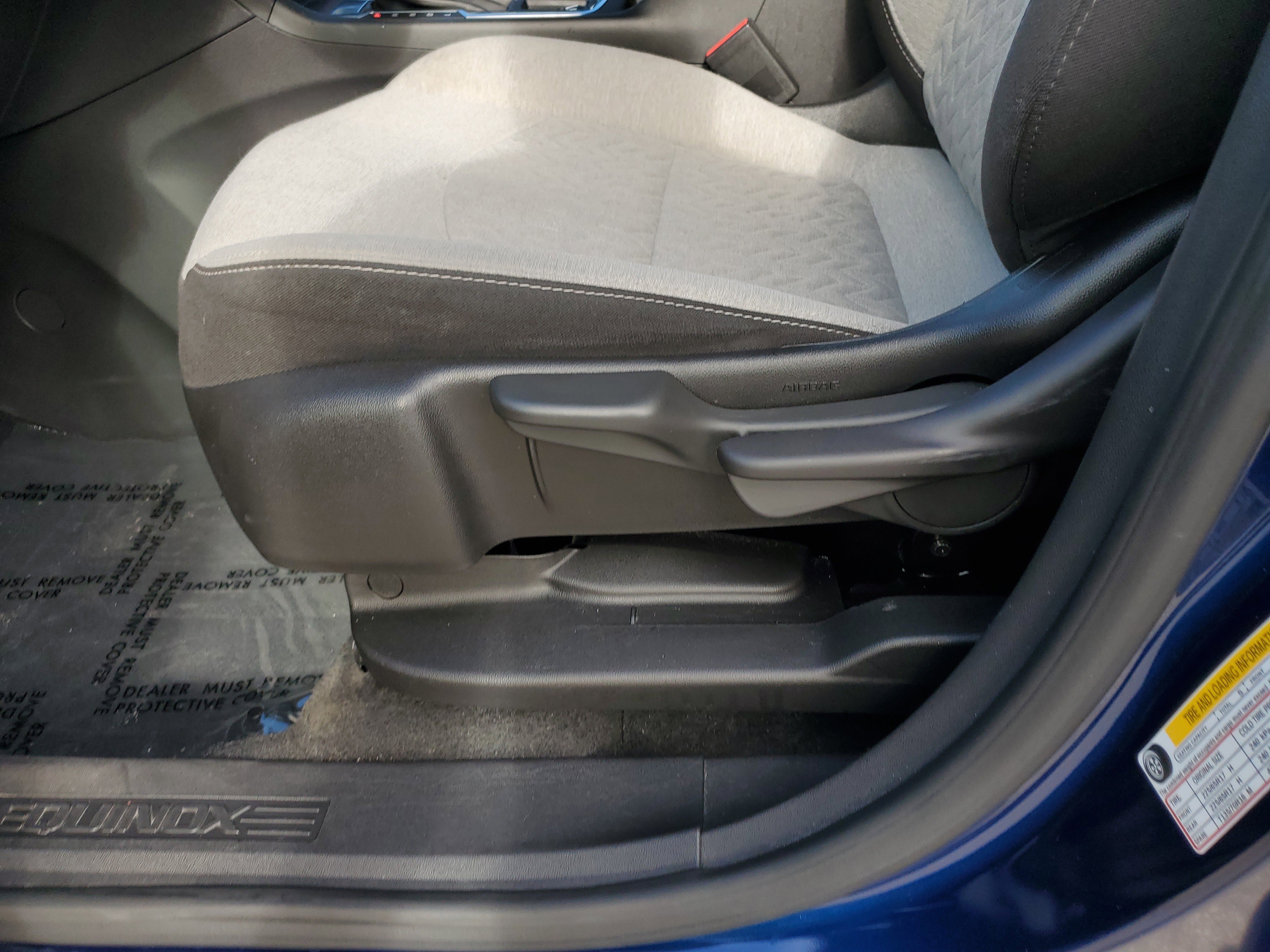 Used 2023 Chevrolet Equinox LS image 12