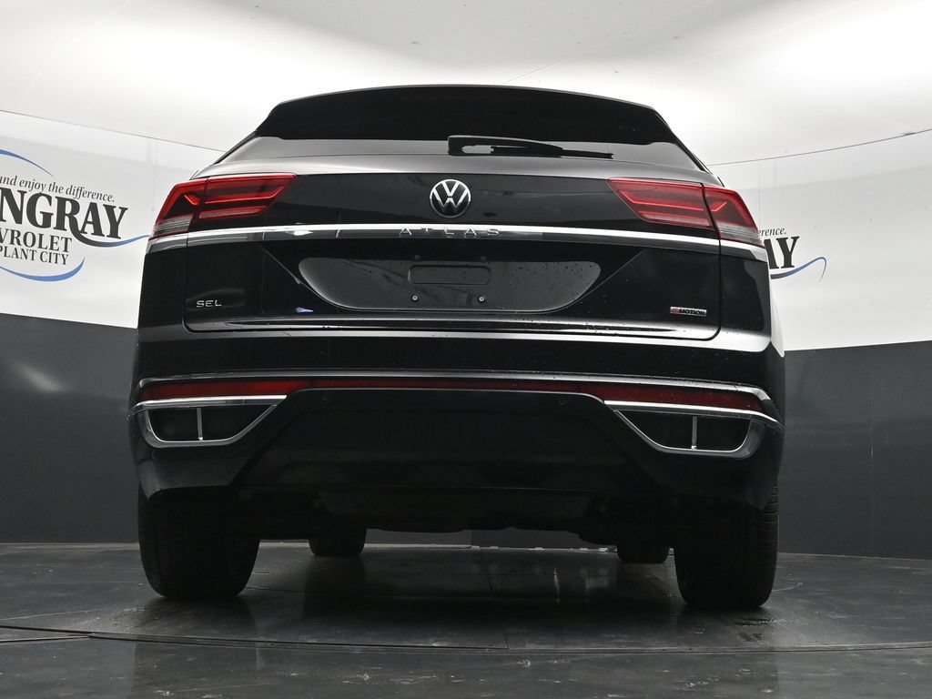 Used 2022 Volkswagen Atlas Cross Sport SEL R-Line AWD/4WD image 31