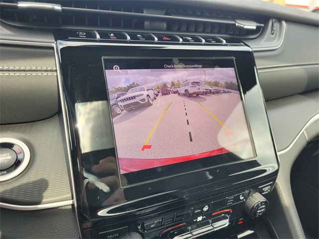 New 2025 Jeep Grand Cherokee Altitude image 34