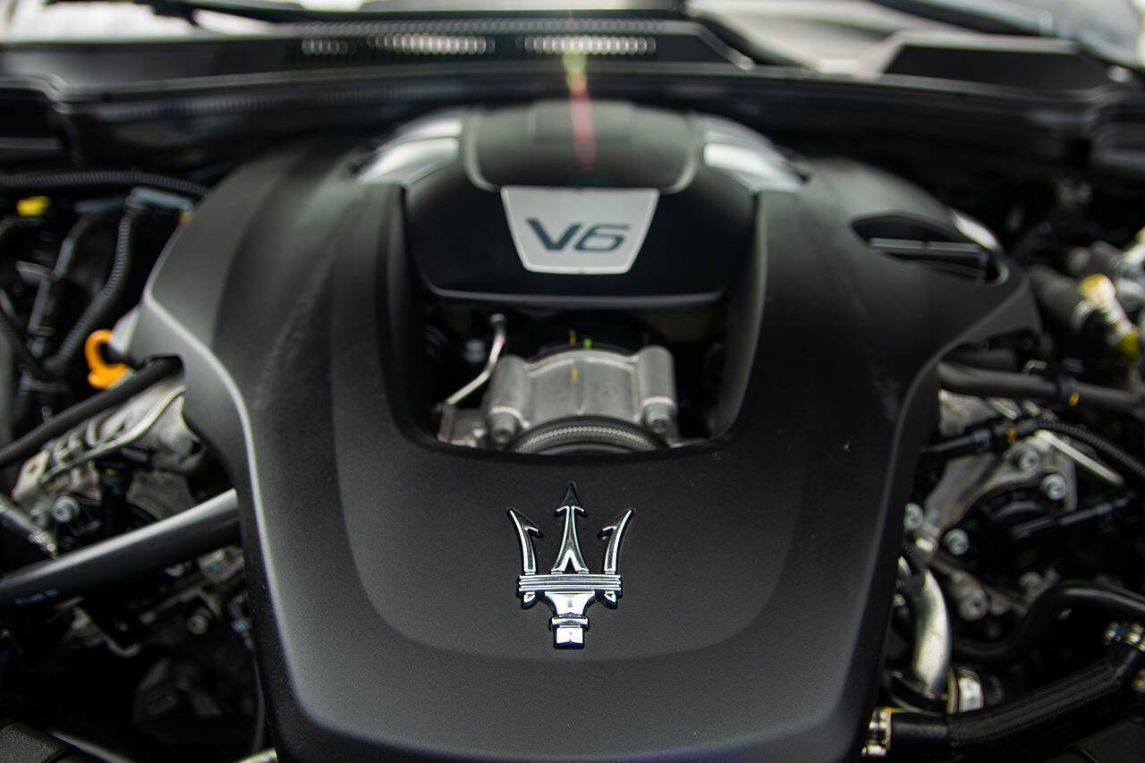 Used 2020 Maserati Ghibli RWD image 19