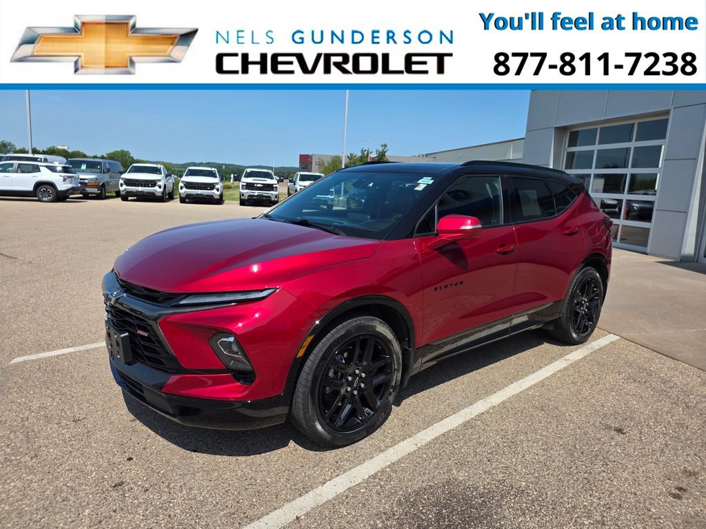 Used 2023 Chevrolet Blazer RS w/ Driver Confidence II Package AWD/4WD image 3
