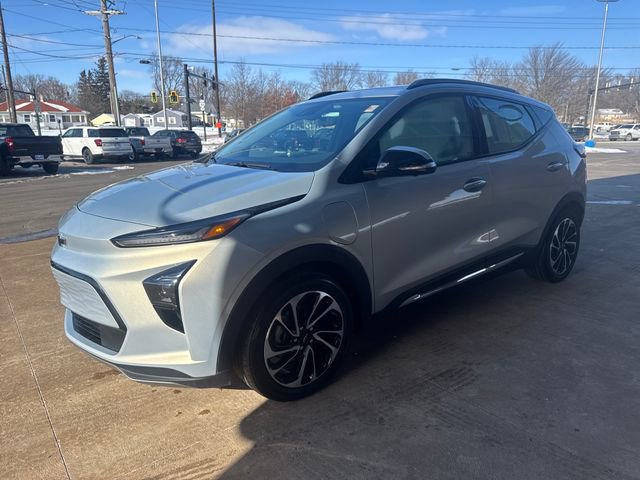 Used 2023 Chevrolet Bolt EUV Premier w/ Sun & Sound Package image 6