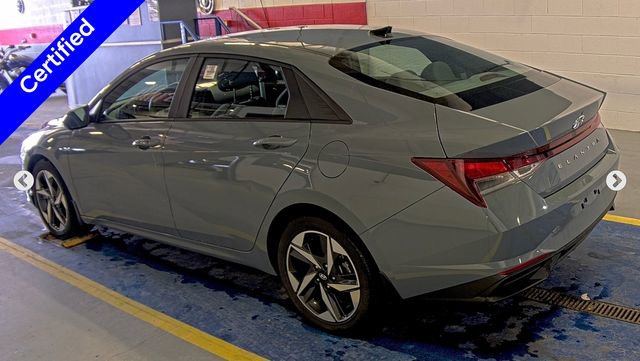 Certified 2023 Hyundai Elantra SEL w/ Convenience Package image 3