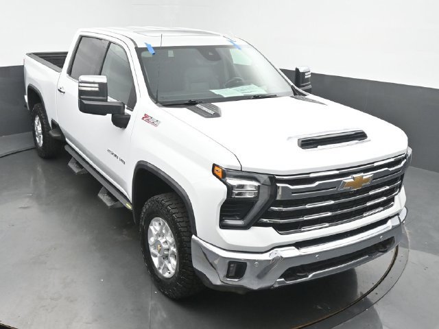 Used 2025 Chevrolet Silverado 2500 LTZ w/ LTZ Premium Package AWD/4WD image 42