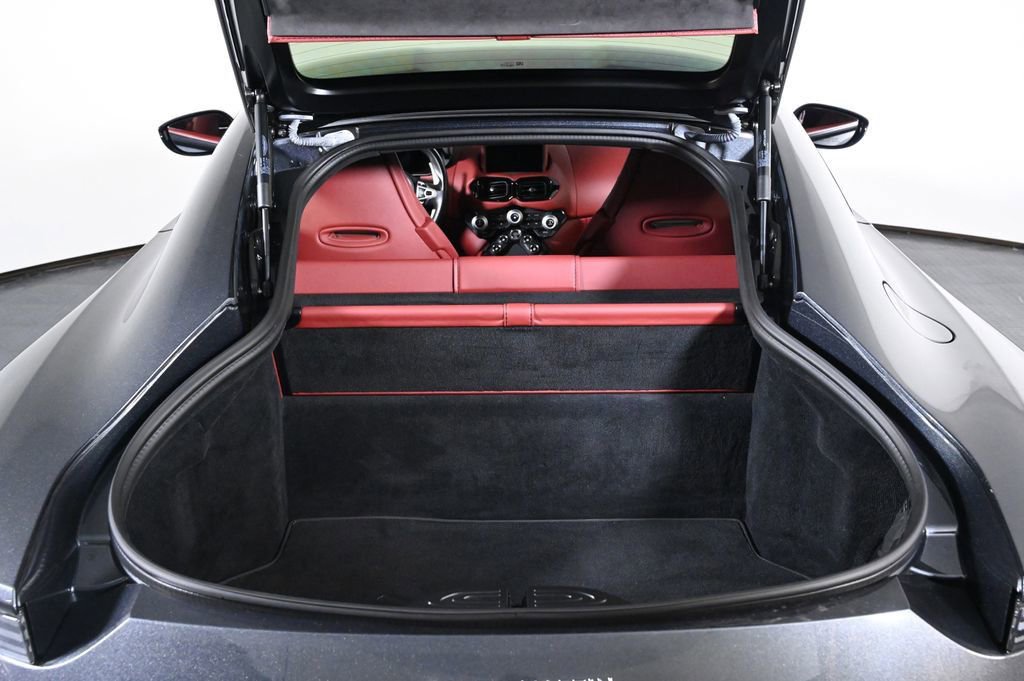 Used 2020 Aston Martin V8 Vantage Coupe image 24
