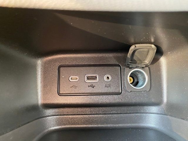 Used 2022 Chevrolet Equinox LS AWD/4WD image 14