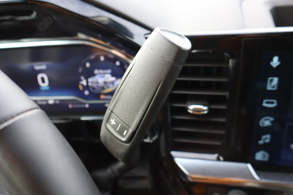 Used 2025 Chevrolet Silverado 2500 LT w/ Trail Boss Package image 8