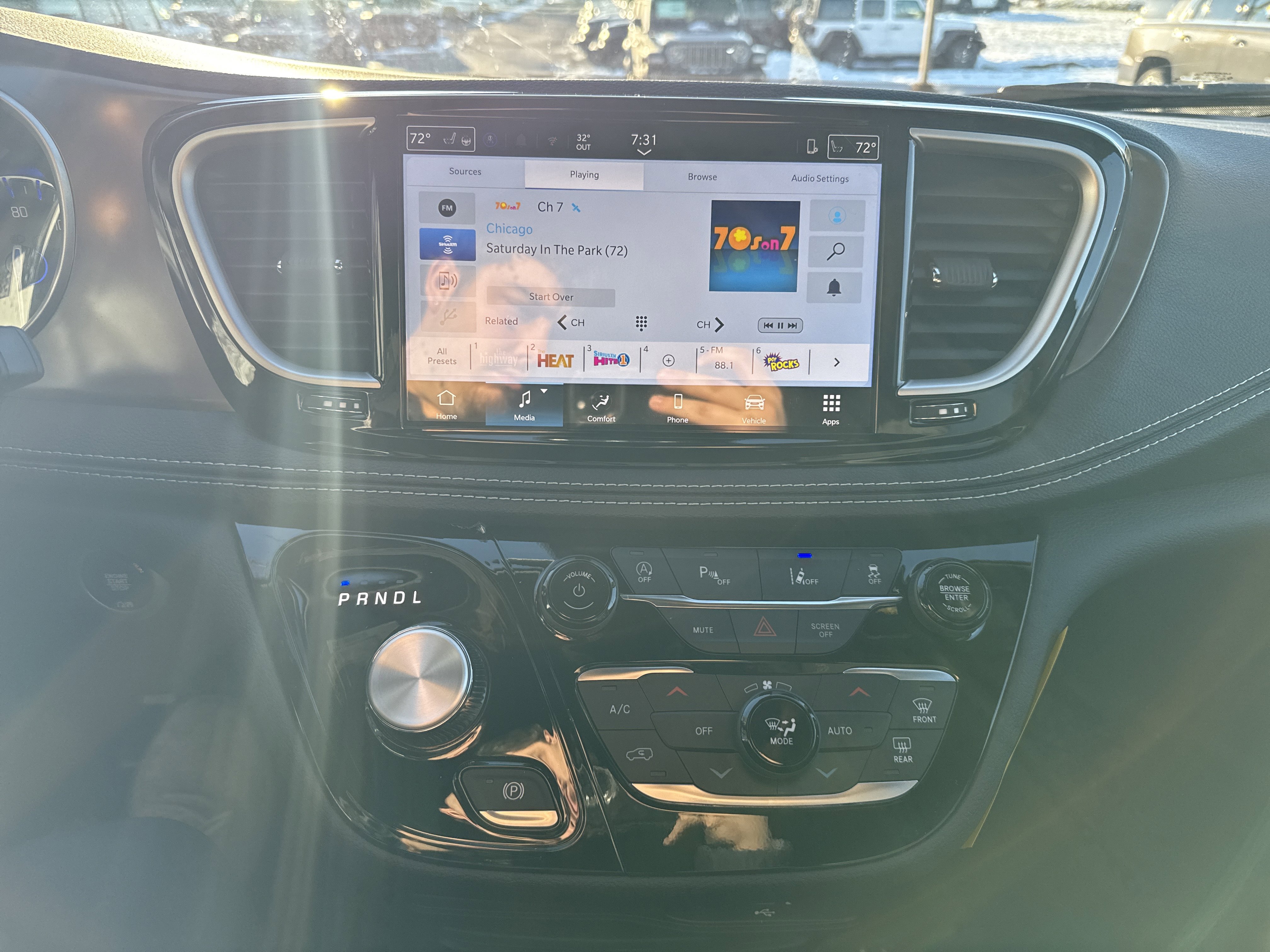 New 2026 Chrysler Pacifica Select image 26